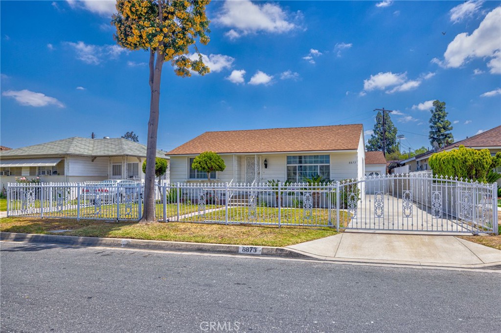 8873 Coolhurst Drive Property Photo
