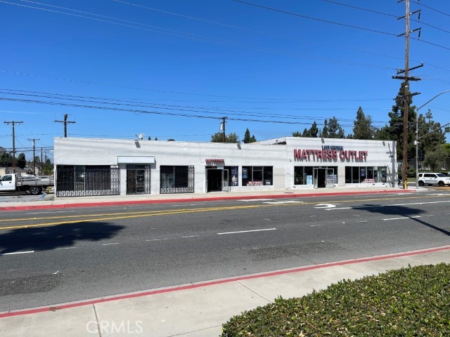 21401 Norwalk Boulevard Property Photo