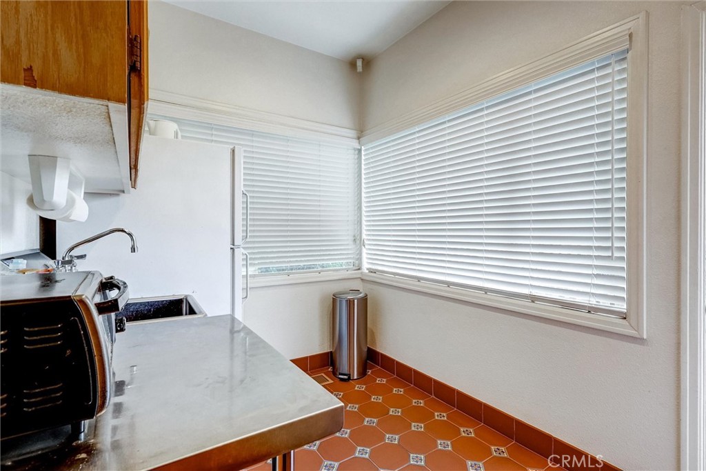 232 Harrison Avenue Property Photo 22