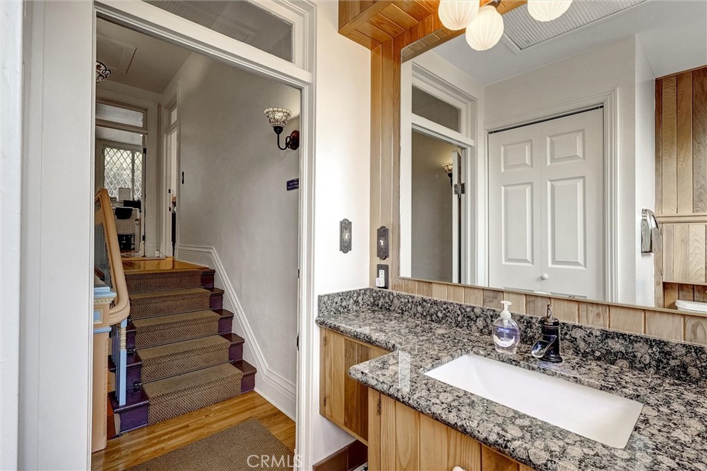 232 Harrison Avenue Property Photo 25