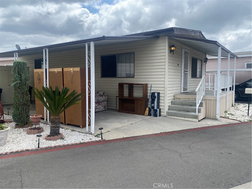 38 Elm Via Property Photo