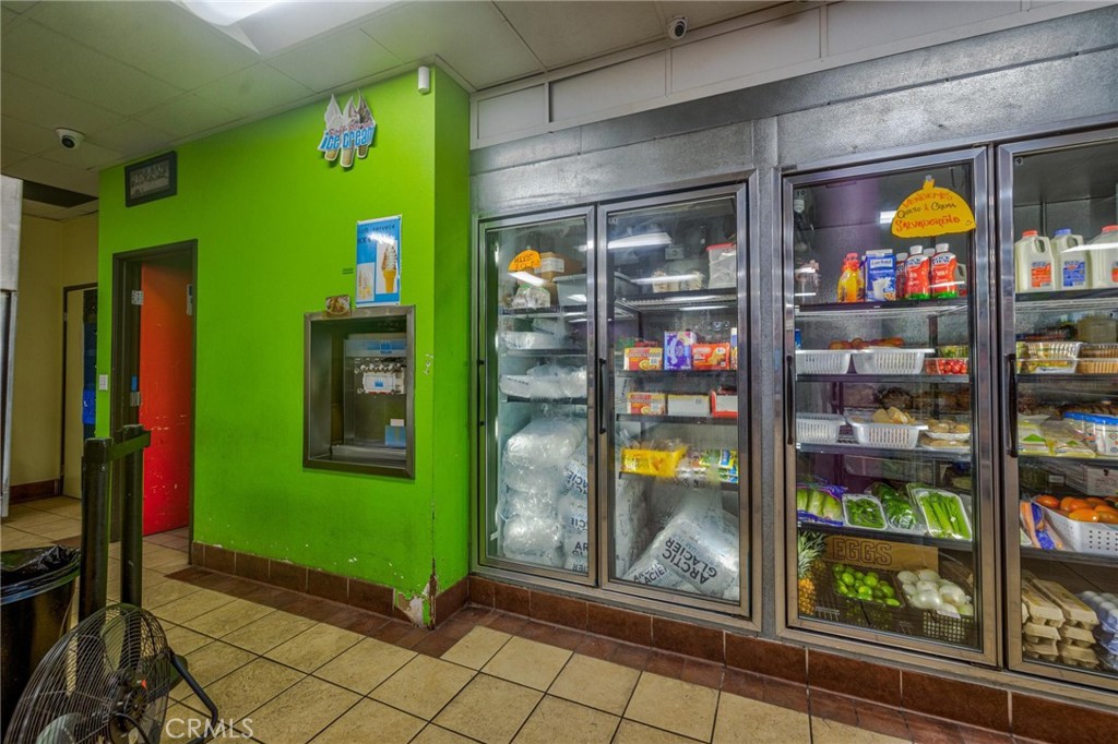 711 N Main Street Property Photo 14