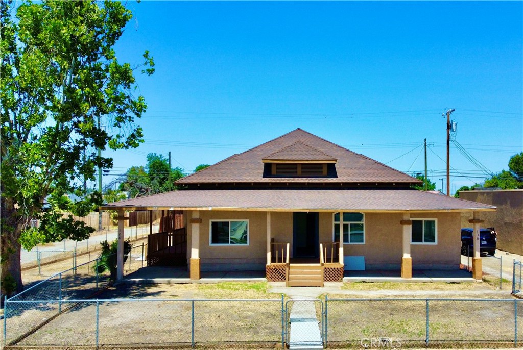 128 130 E 1st Street Property Photo 1