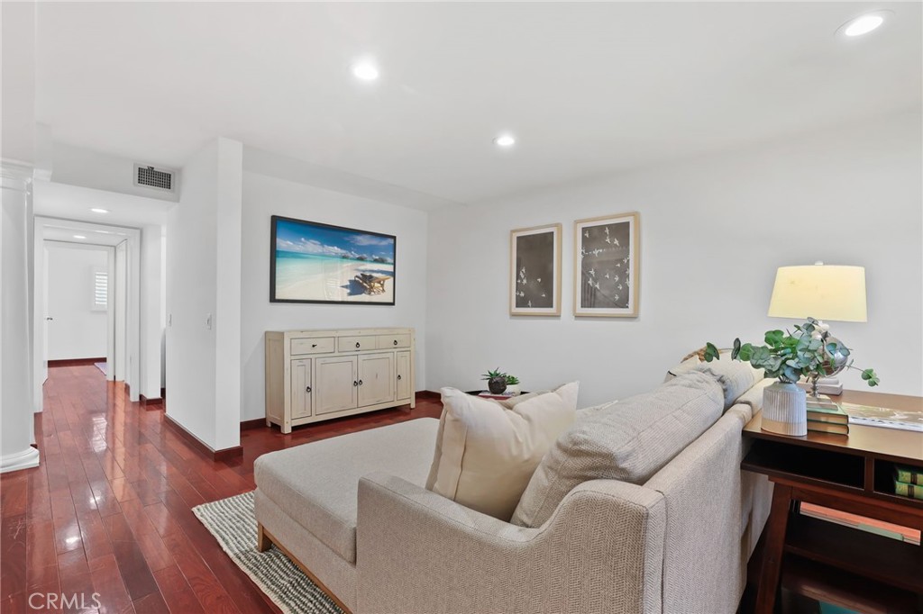 10351 Lassen Street Property Photo 13