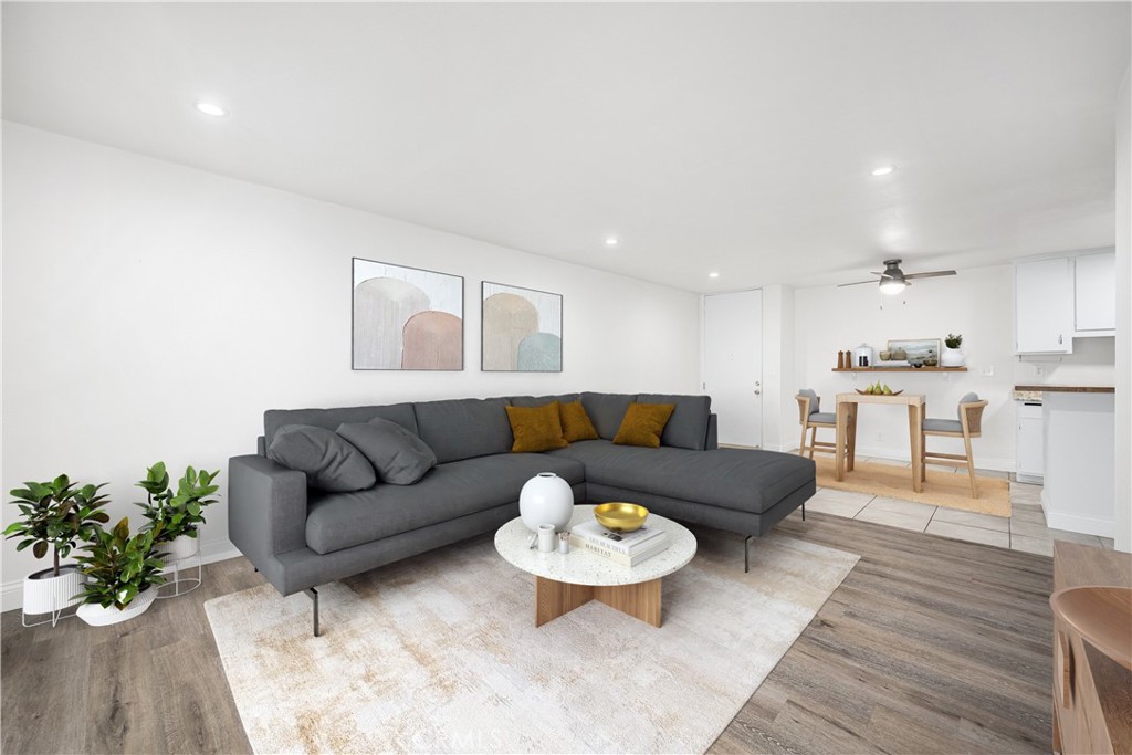 448 N Bellflower Boulevard 119