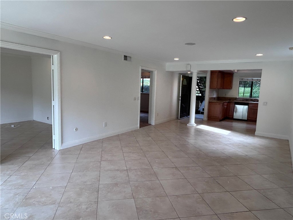 31601 E Nine Drive 59f Property Photo 16