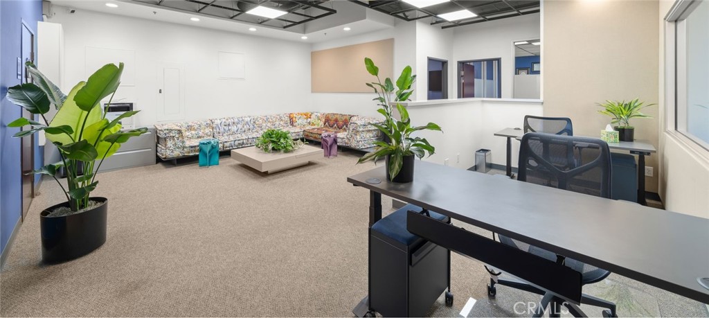 400 W Ocean Boulevard 1 Property Photo 13