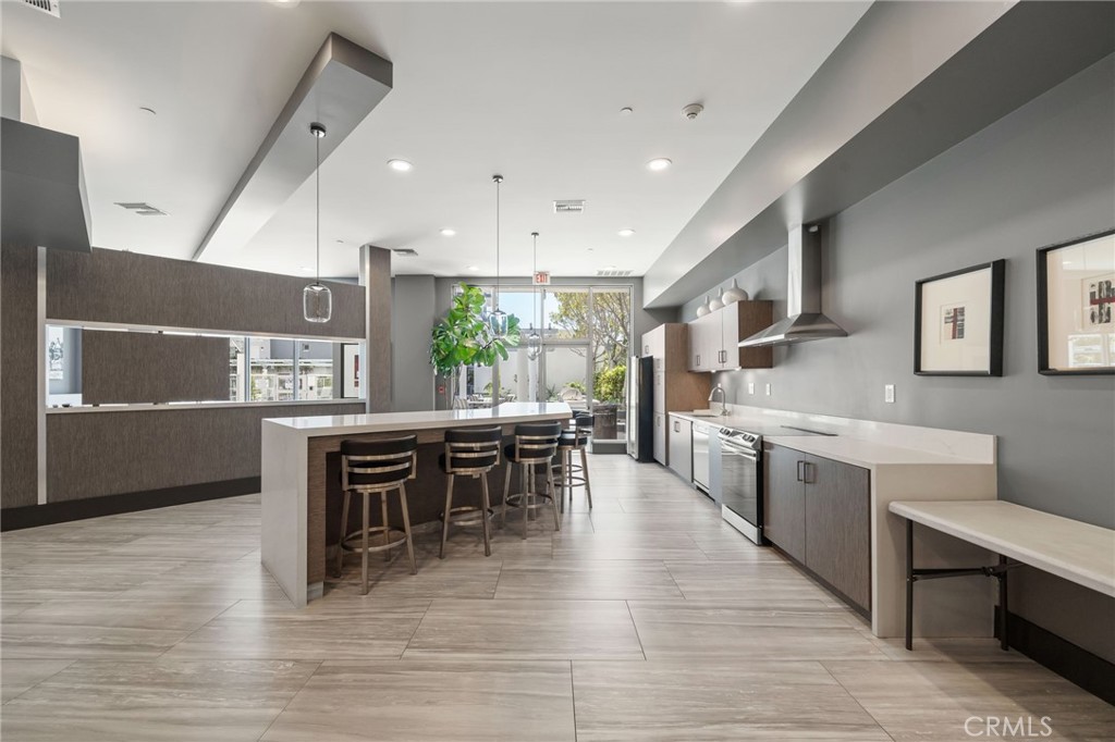 400 W Ocean Boulevard 1 Property Photo 25