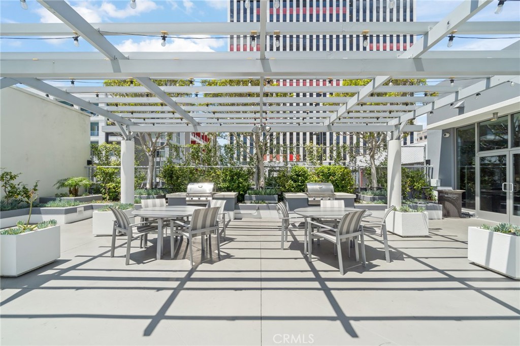 400 W Ocean Boulevard 1 Property Photo 33