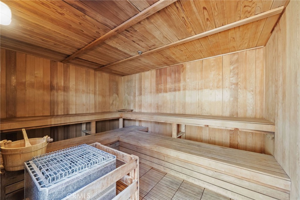 400 W Ocean Boulevard 1 Property Photo 34