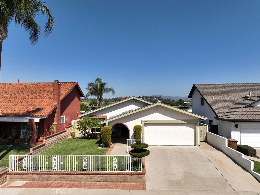 1866 N Cymbal Property Photo 1