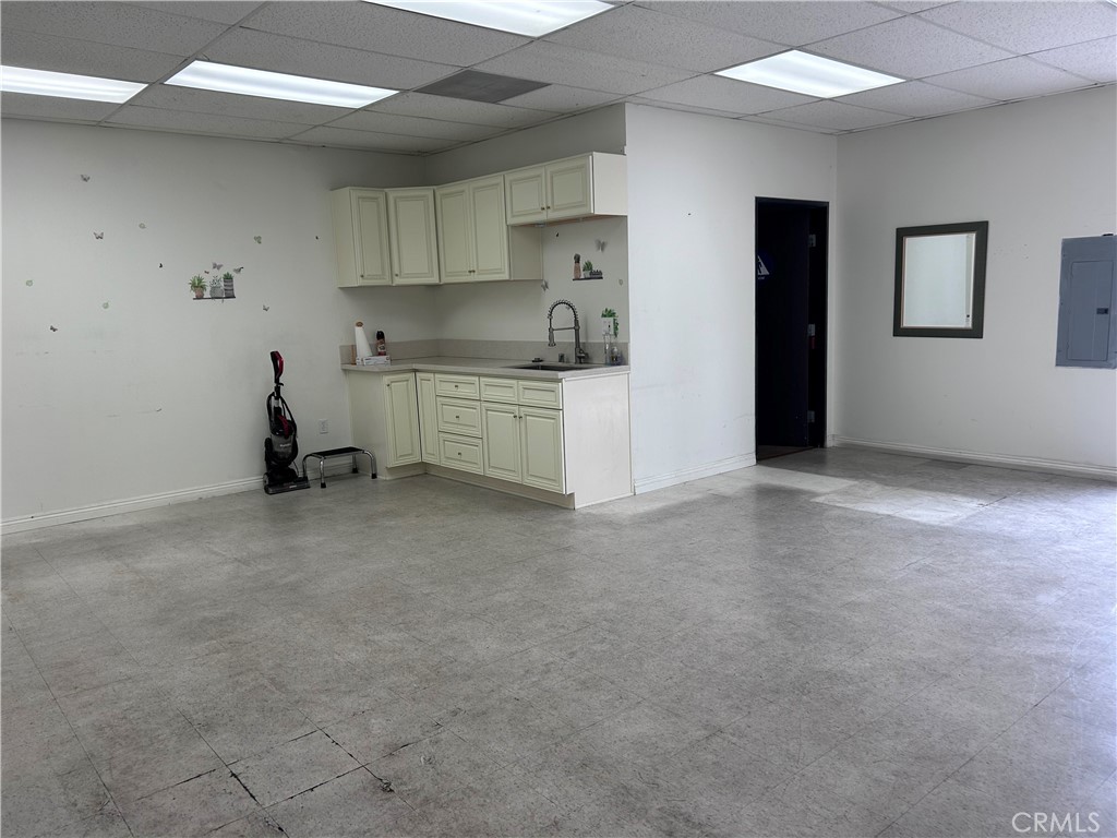 6342 Beach Boulevard Property Photo 11