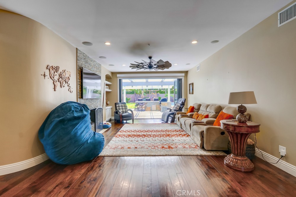 6572 Horseshoe Lane Property Photo 15