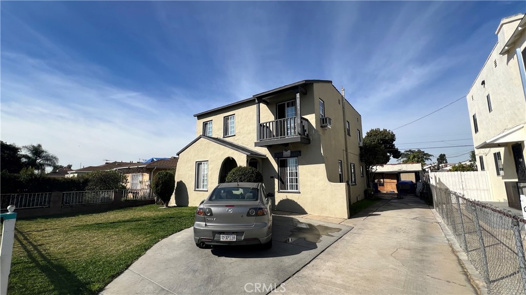 1313 S Woods Avenue Property Photo 1