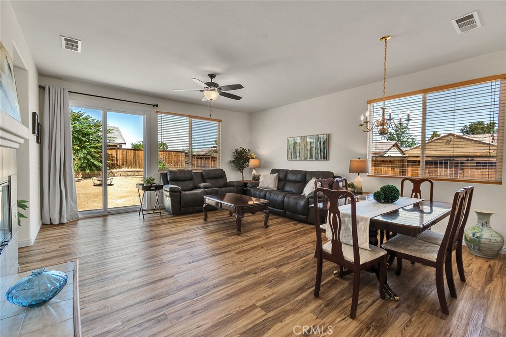 14562 Springdale Circle Property Photo 8