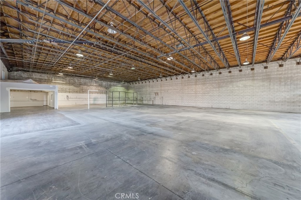 1502 E Washinton Boulevard Property Photo 3