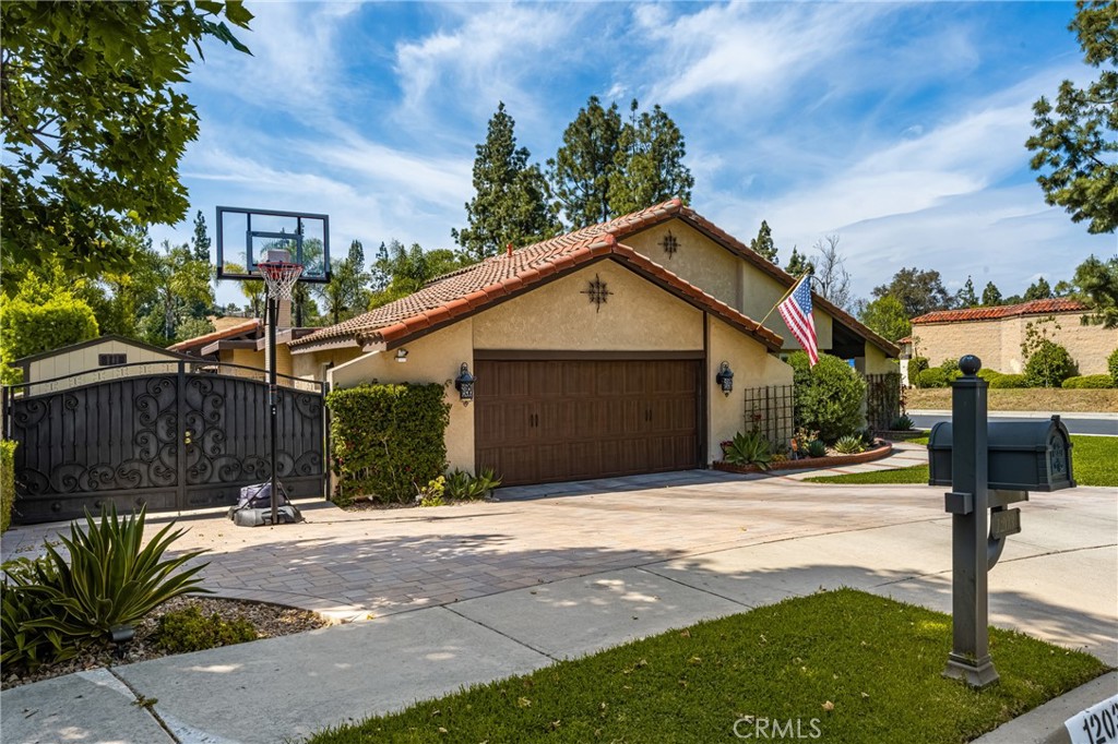 1203 Paseo Dorado Property Photo 1