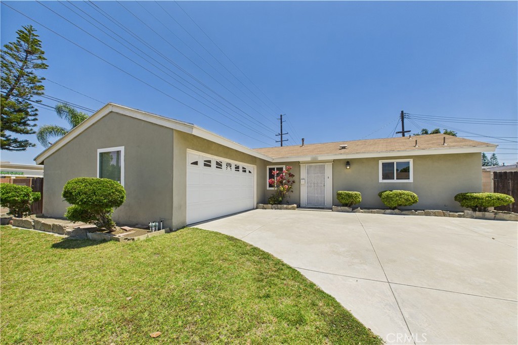 10002 Saint Elizabeth Circle Property Photo 1