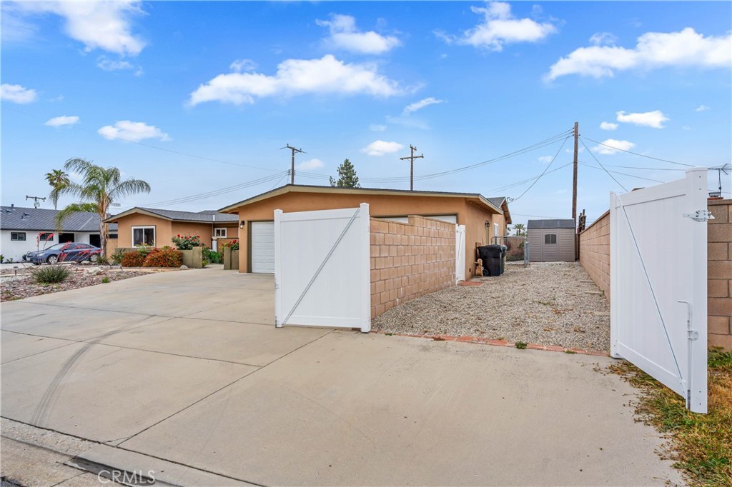 8535 La Vine Street Property Photo 2