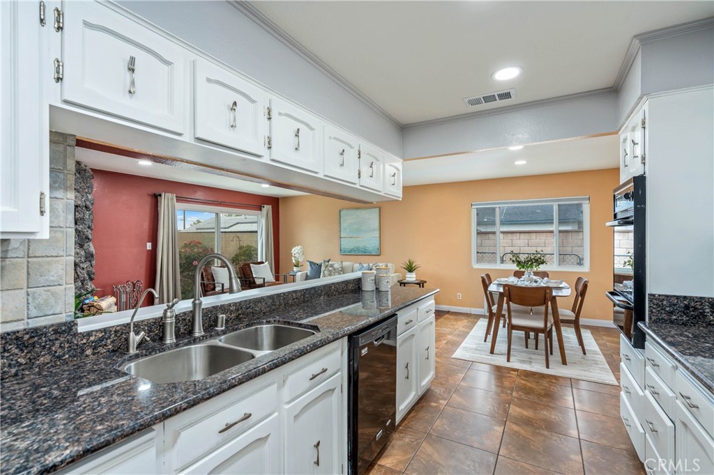 8535 La Vine Street Property Photo 13
