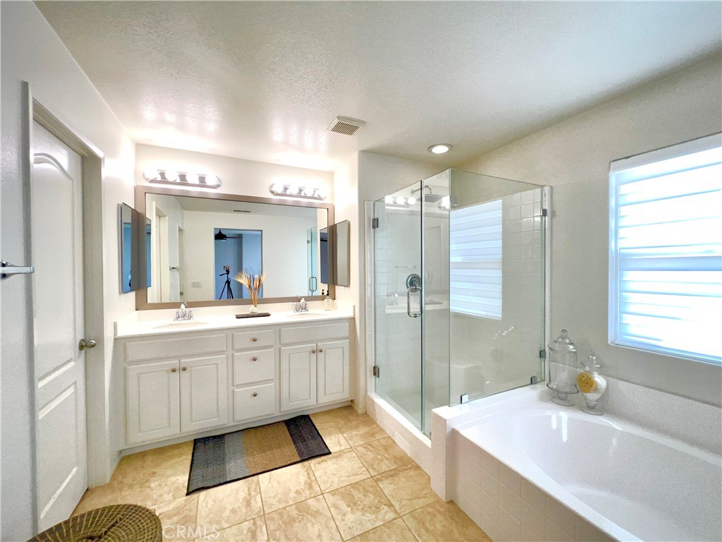 10382 Sparkling Drive 2 Property Photo 30