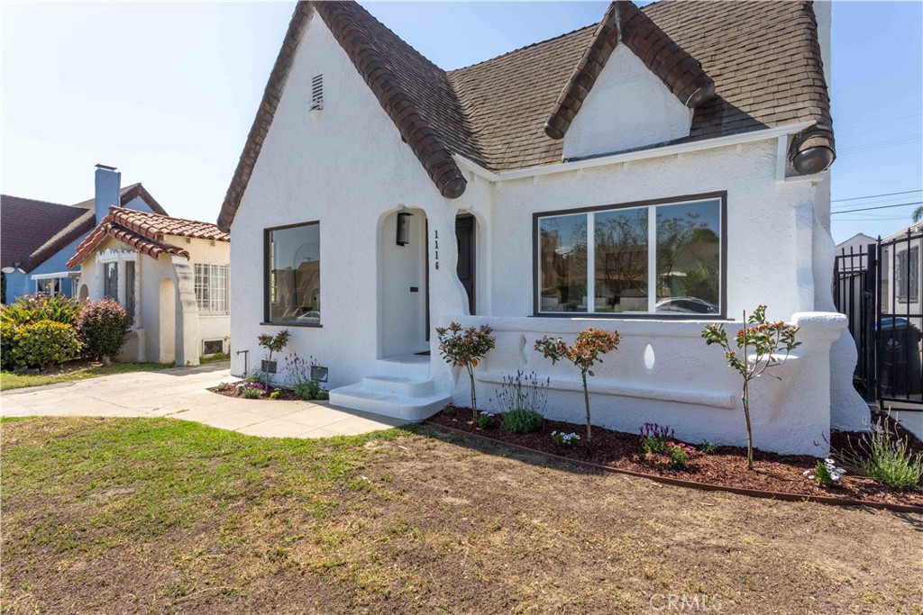1116 W 80th Street Property Photo 1