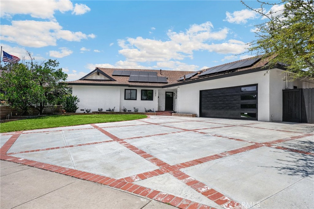 1292 Tiffany Place Property Photo 1