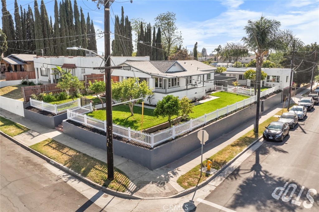 201 S Melrose Street Property Photo 1
