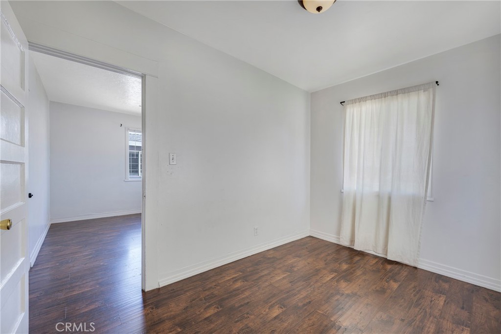 1123 S Mcdonnell Avenue Property Photo 12
