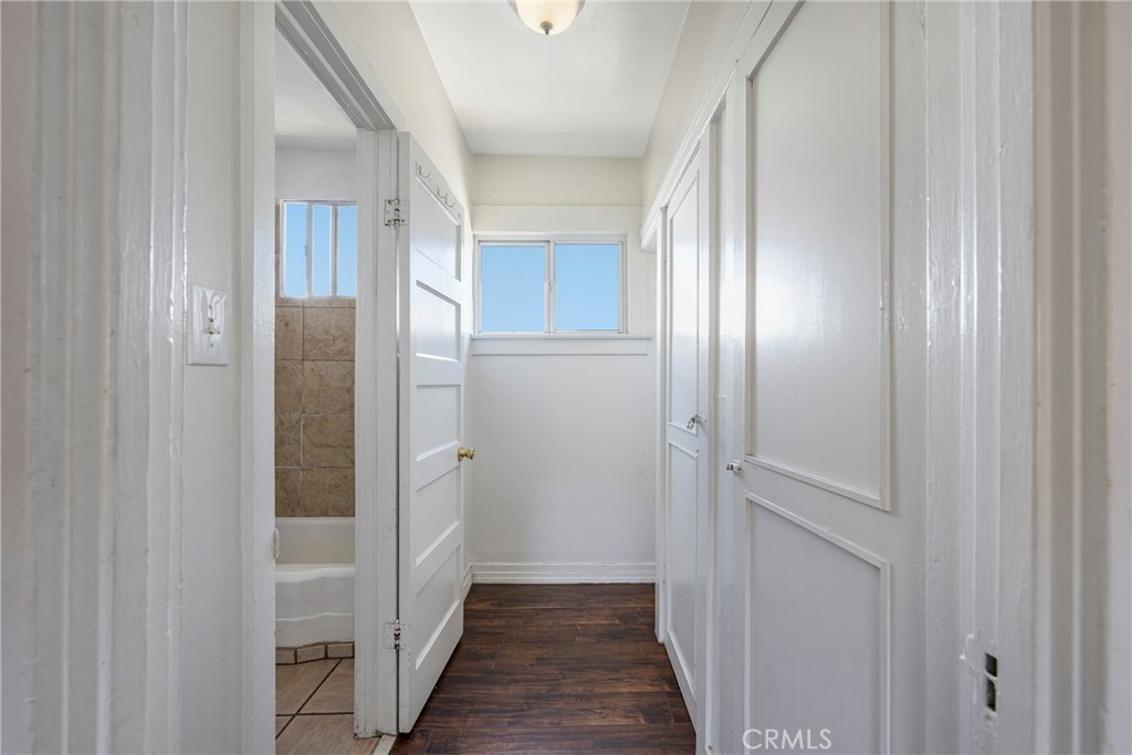 1123 S Mcdonnell Avenue Property Photo 18