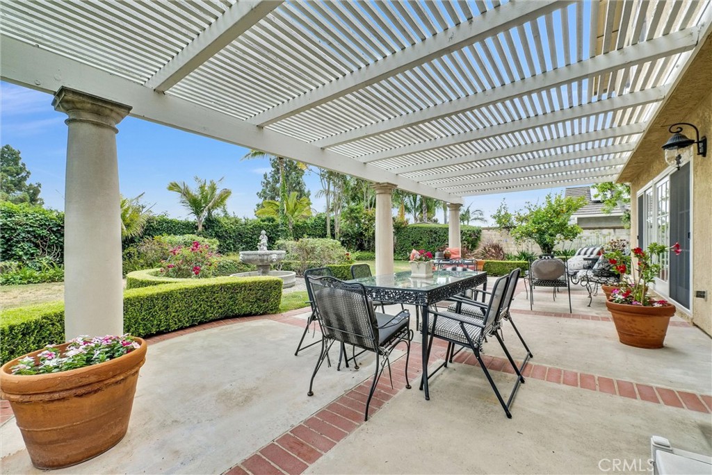 6232 E Shenandoah Avenue Property Photo 1