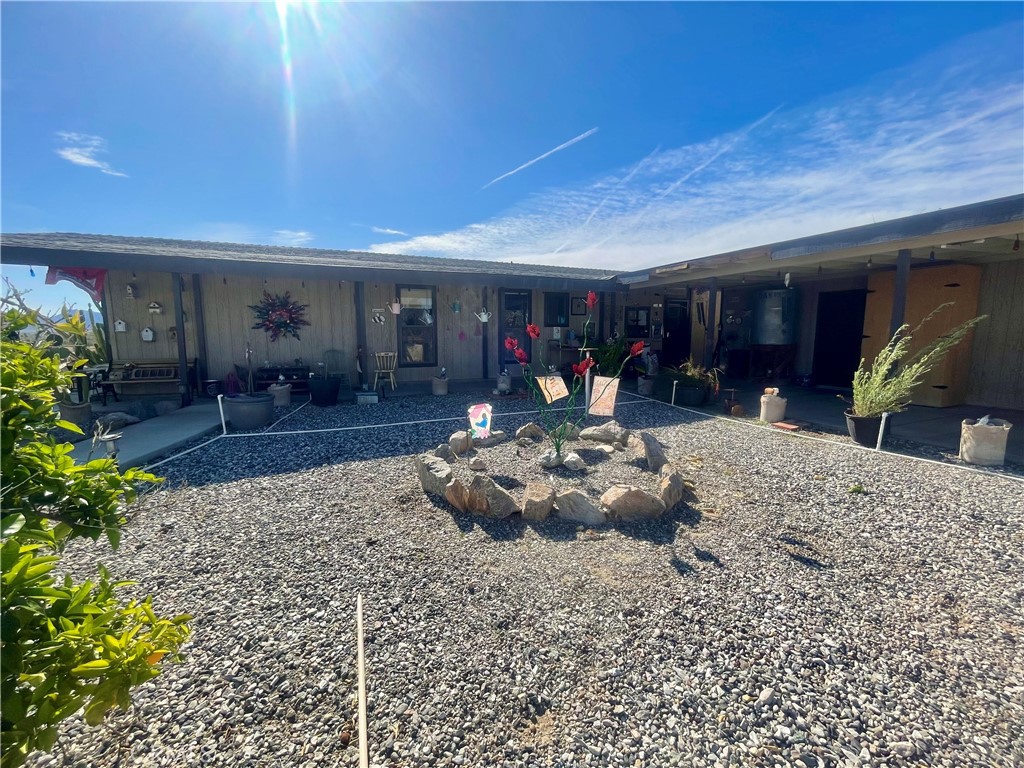 7554 Acoma Trail Property Photo 4