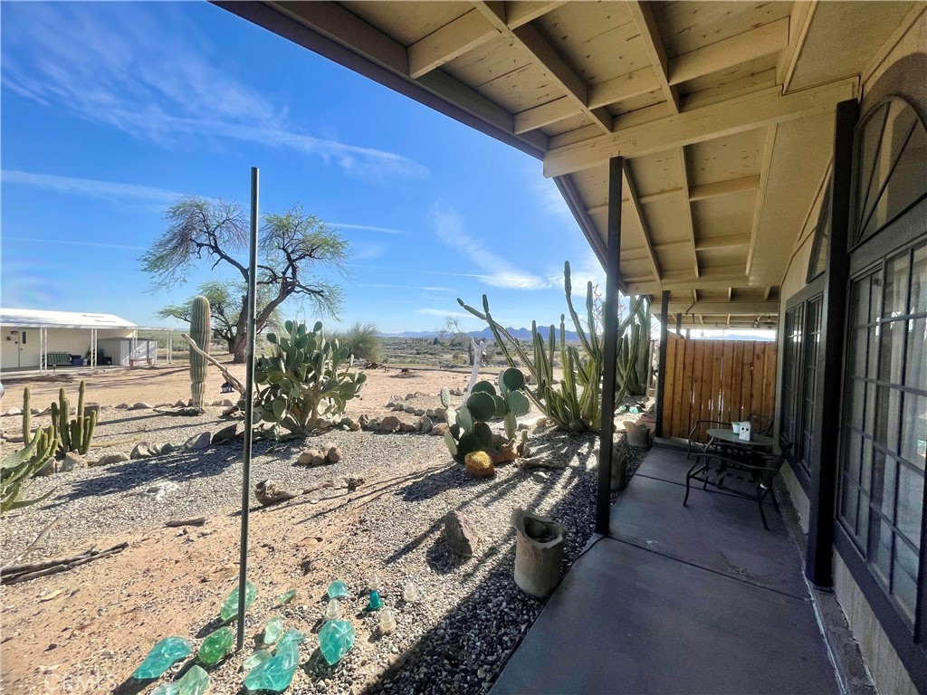 7554 Acoma Trail Property Photo 7