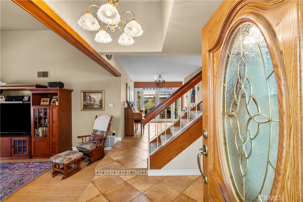 565 Martinique Place Property Photo 4