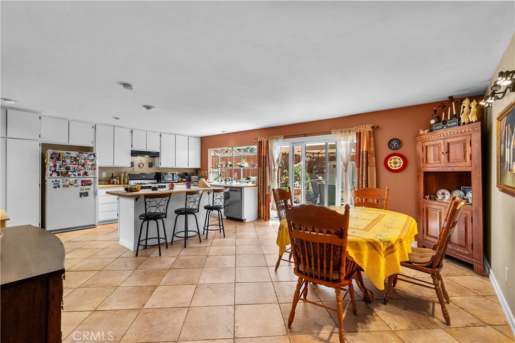 565 Martinique Place Property Photo 12
