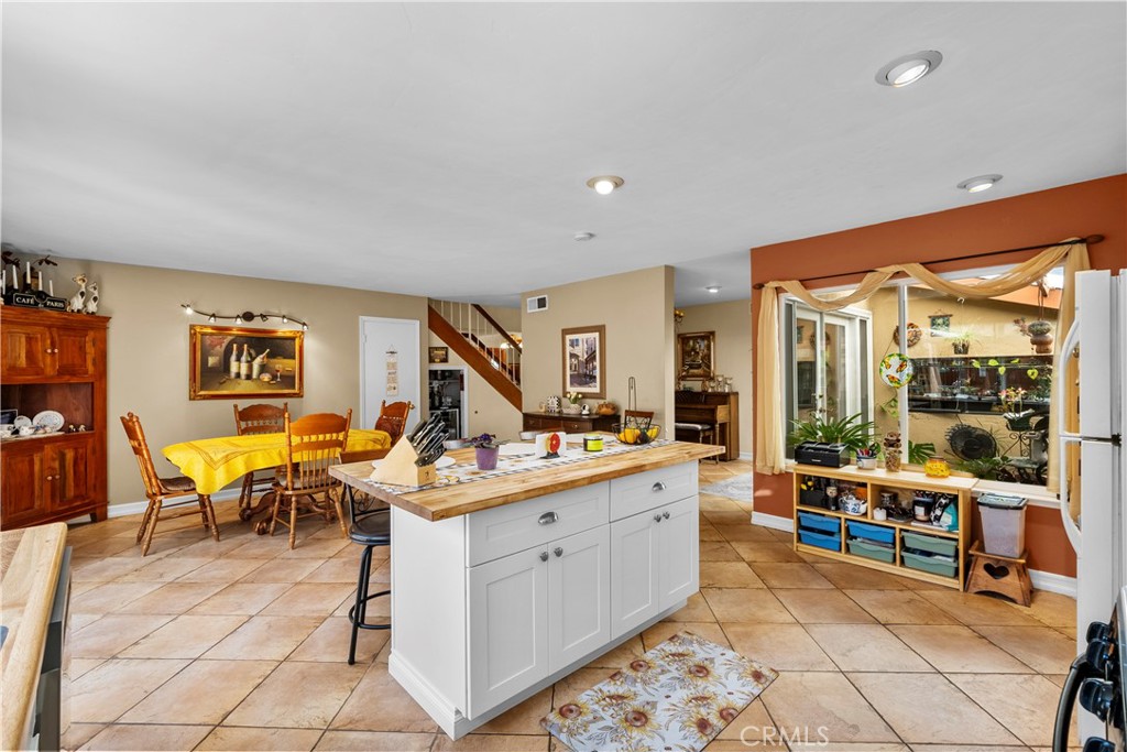 565 Martinique Place Property Photo 14