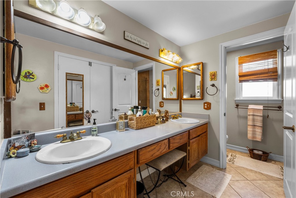 565 Martinique Place Property Photo 18