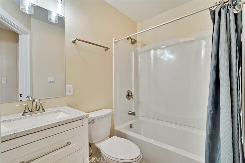 1221 Westminster Avenue Property Photo 10