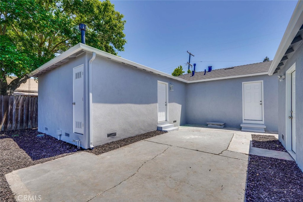 1221 Westminster Avenue Property Photo 17