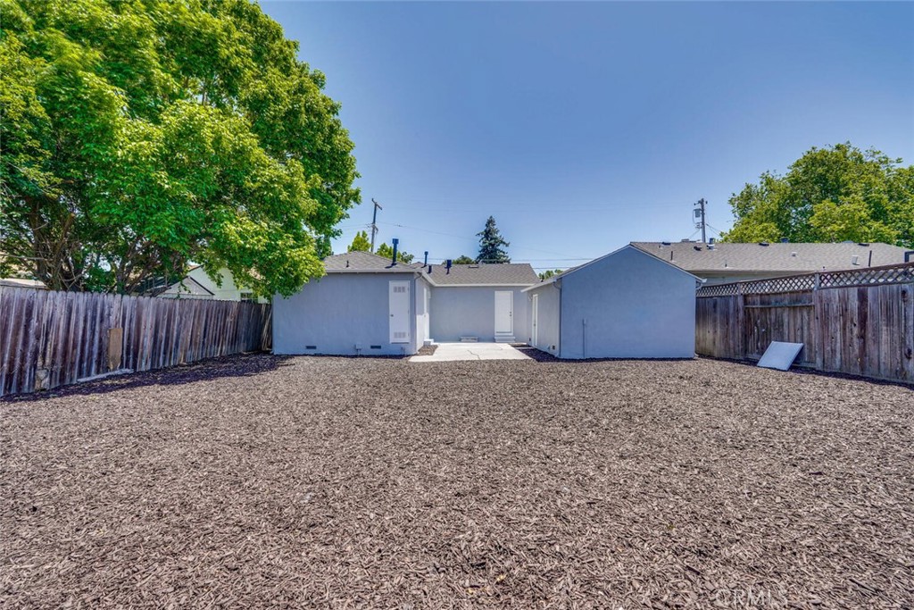 1221 Westminster Avenue Property Photo 18