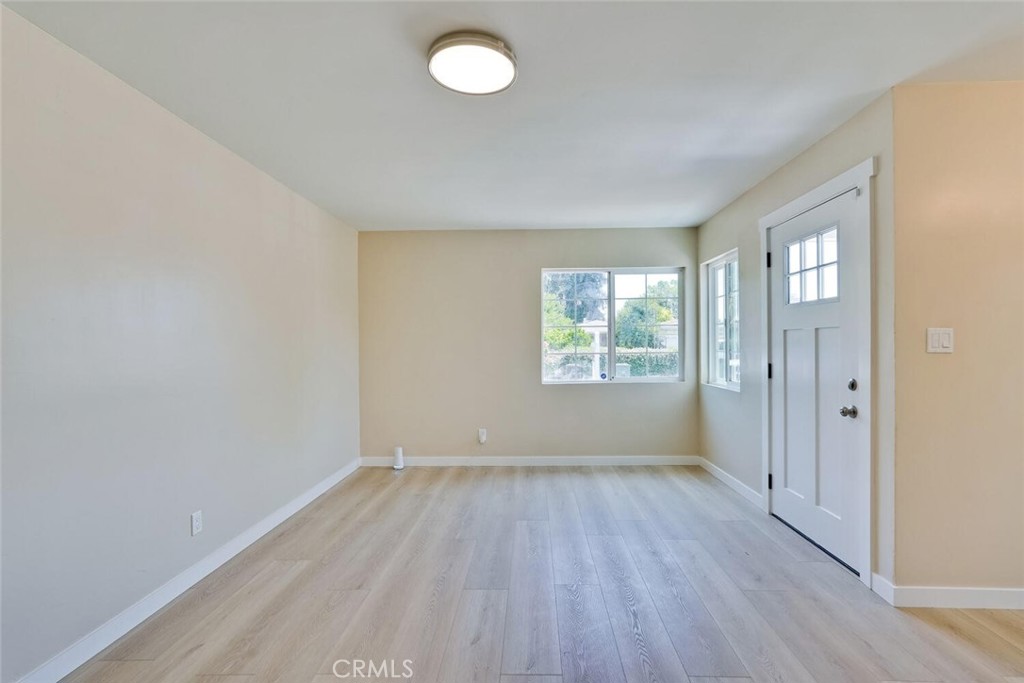 1221 Westminster Avenue Property Photo 20