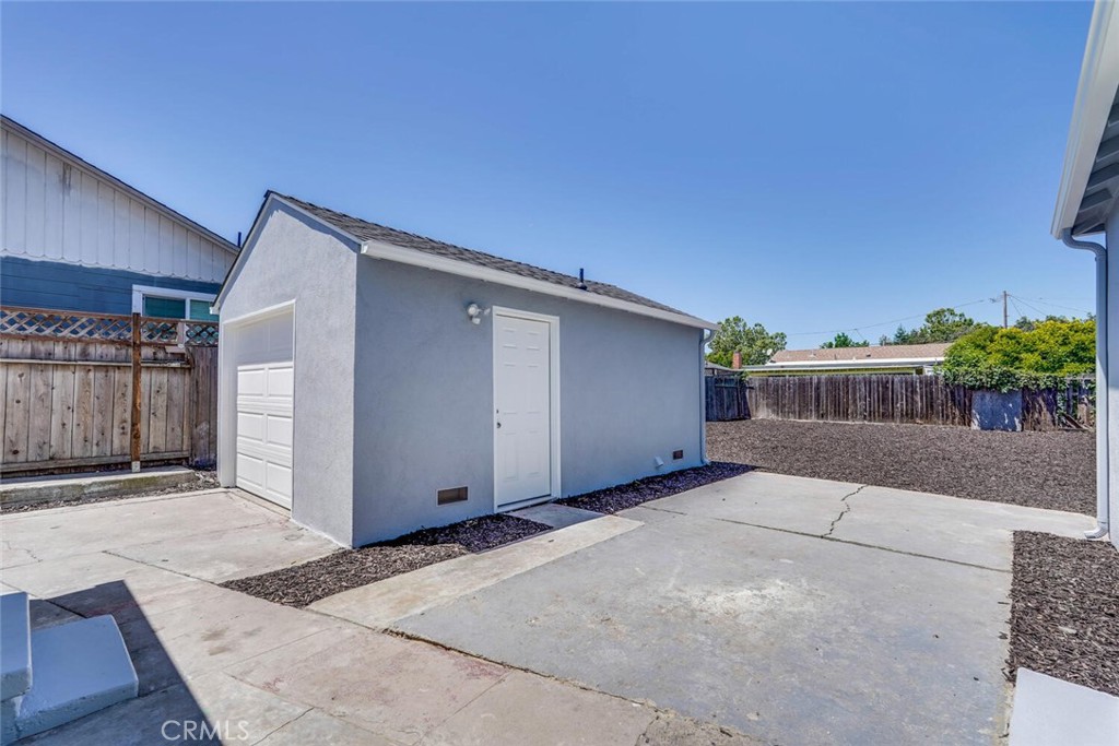 1221 Westminster Avenue Property Photo 36