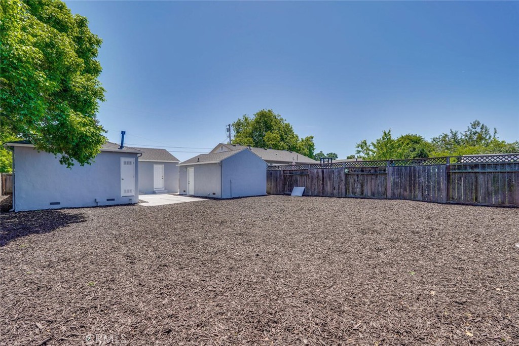 1221 Westminster Avenue Property Photo 39