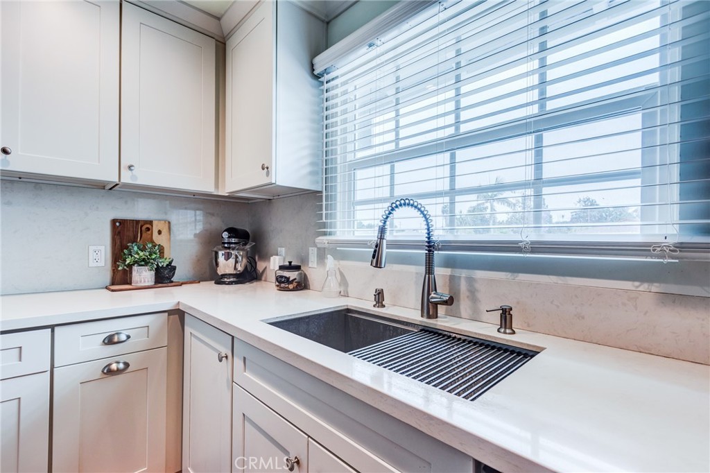 12438 Lambert Circle Property Photo 15