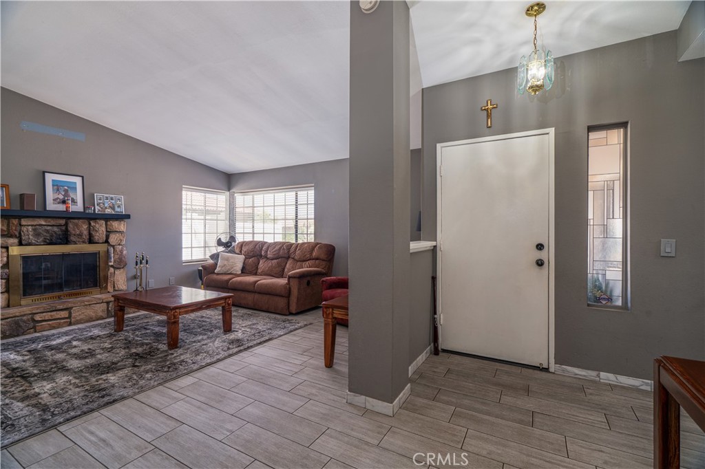 24931 Heil Drive Property Photo 7