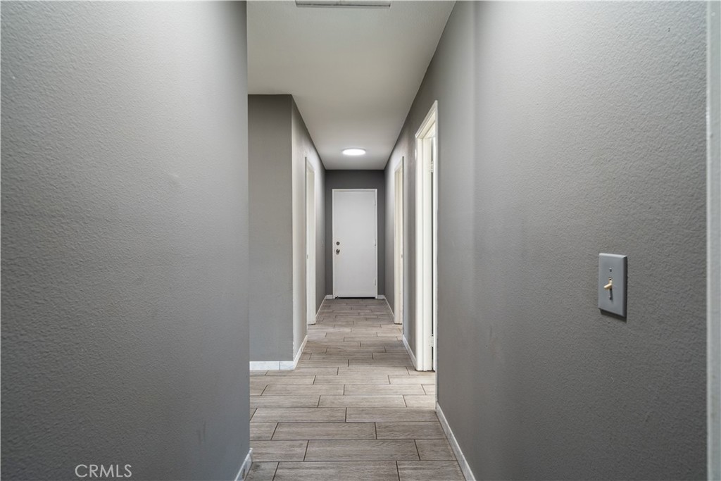 24931 Heil Drive Property Photo 9