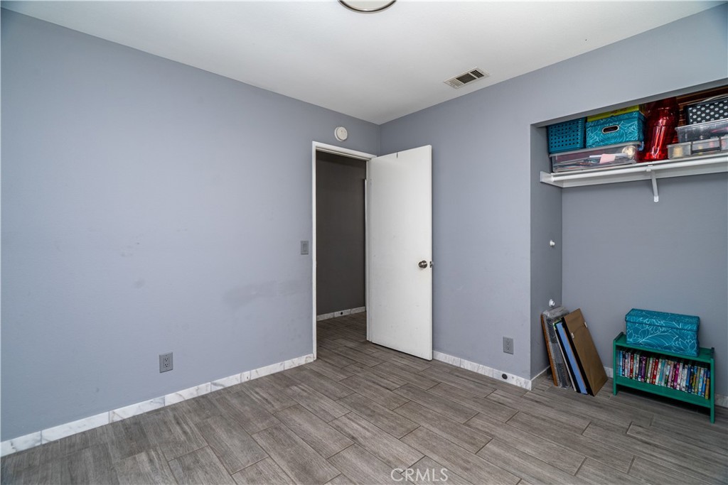 24931 Heil Drive Property Photo 11