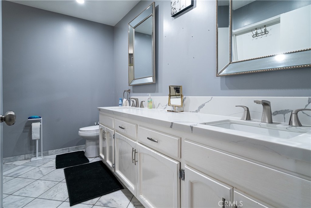 24931 Heil Drive Property Photo 17