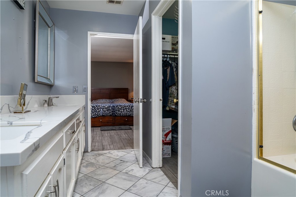 24931 Heil Drive Property Photo 18