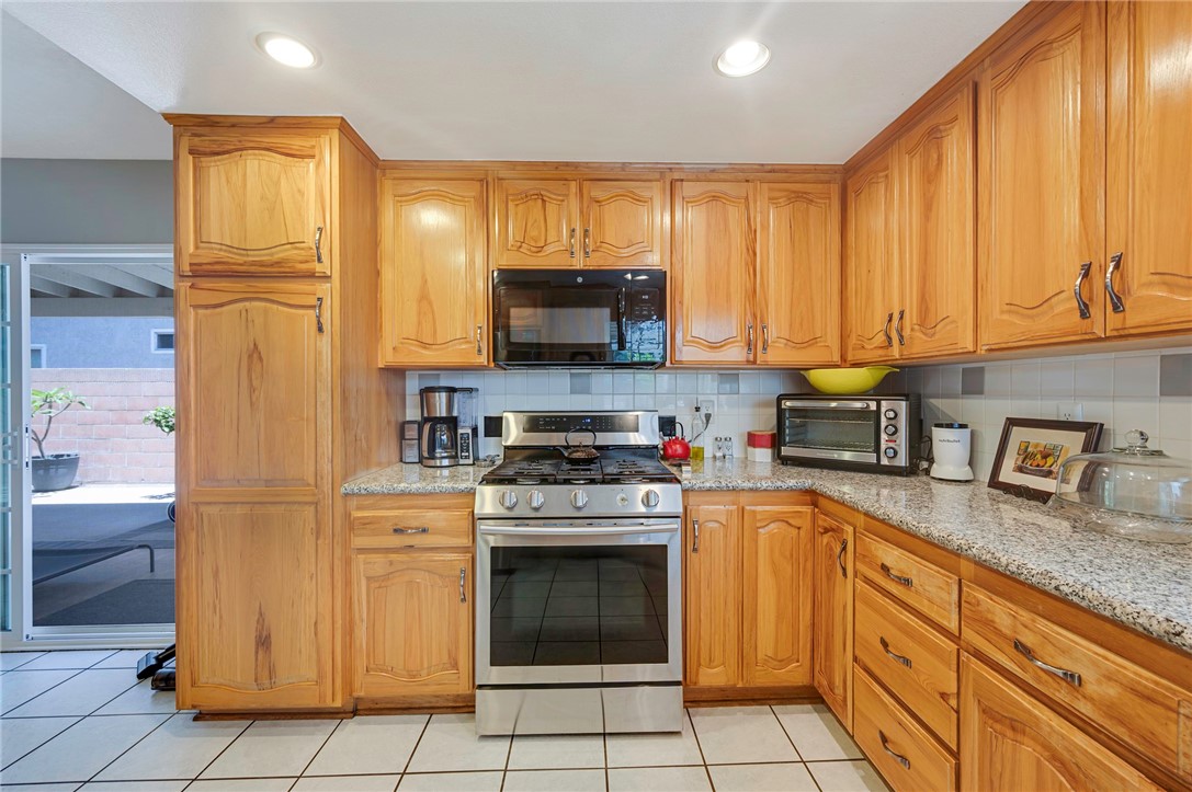 1336 W North Street Property Photo 13